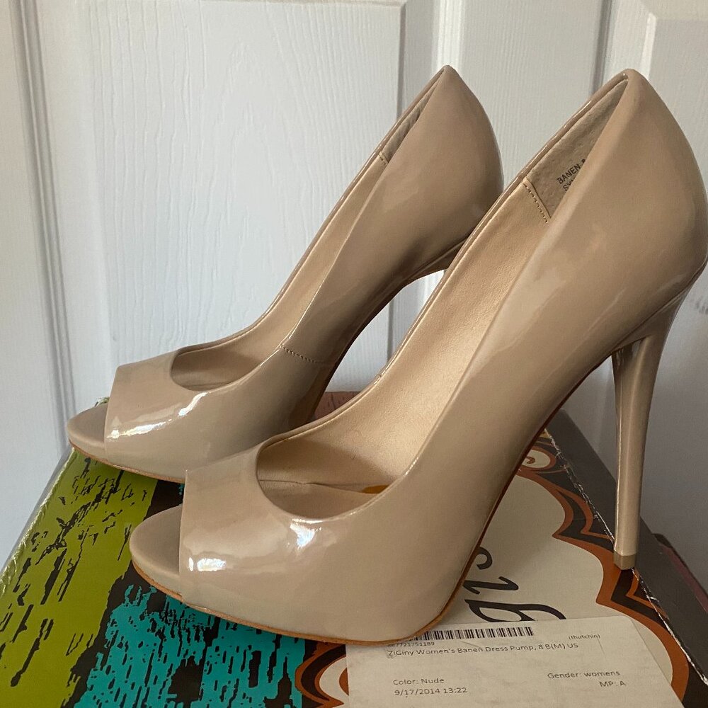 ZIGI Soho BANEN Nude Beige Patent Leather Stiletto Heels Pump Shoes *8M* - Picture 2 of 8